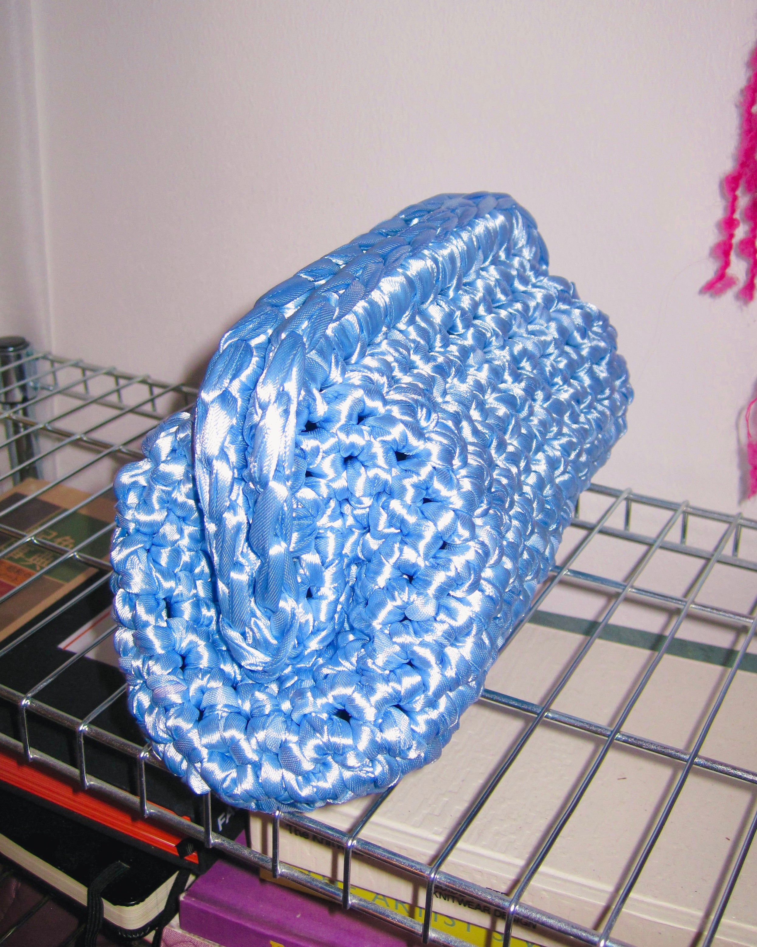 Oyster Clutch