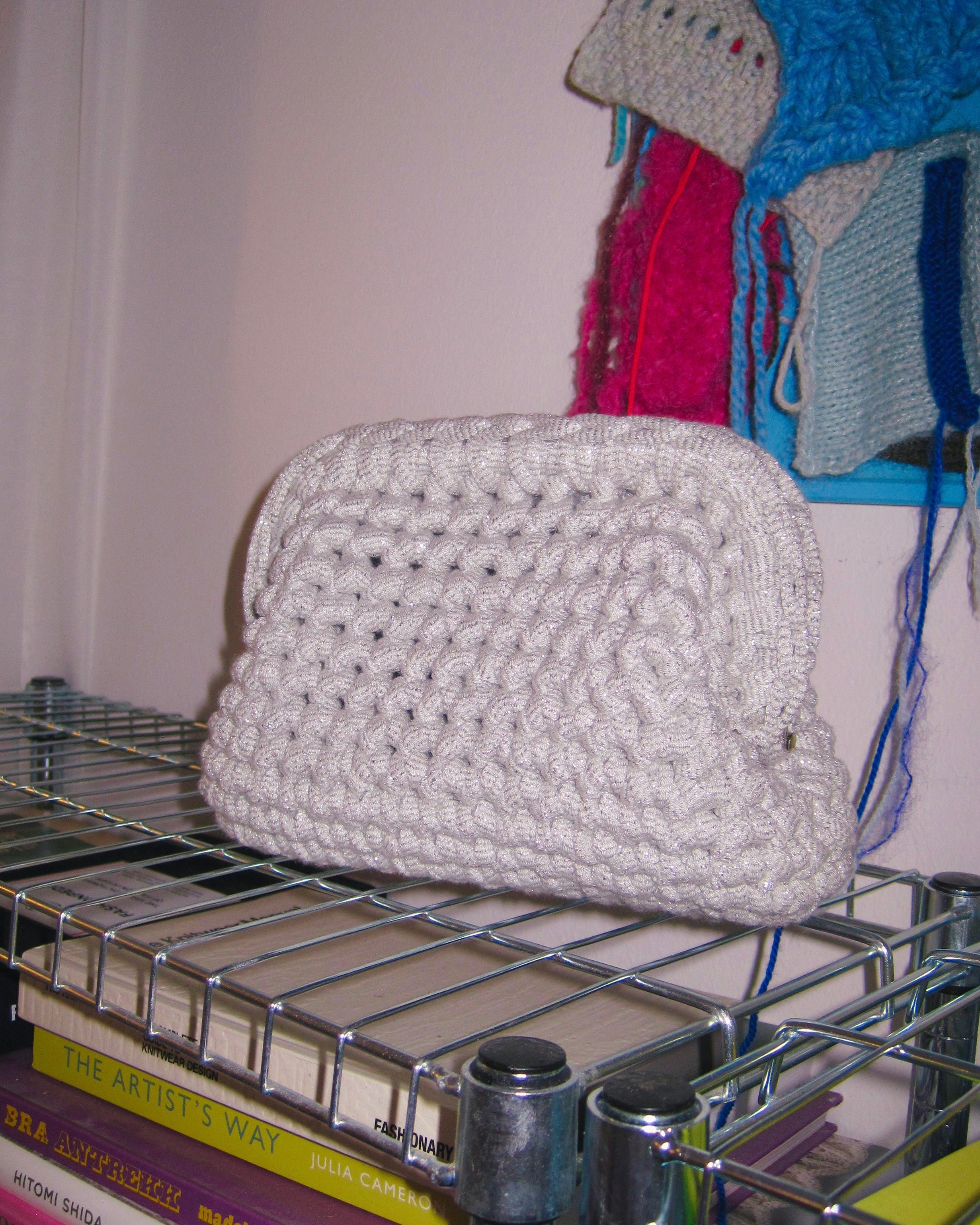 Oyster Clutch