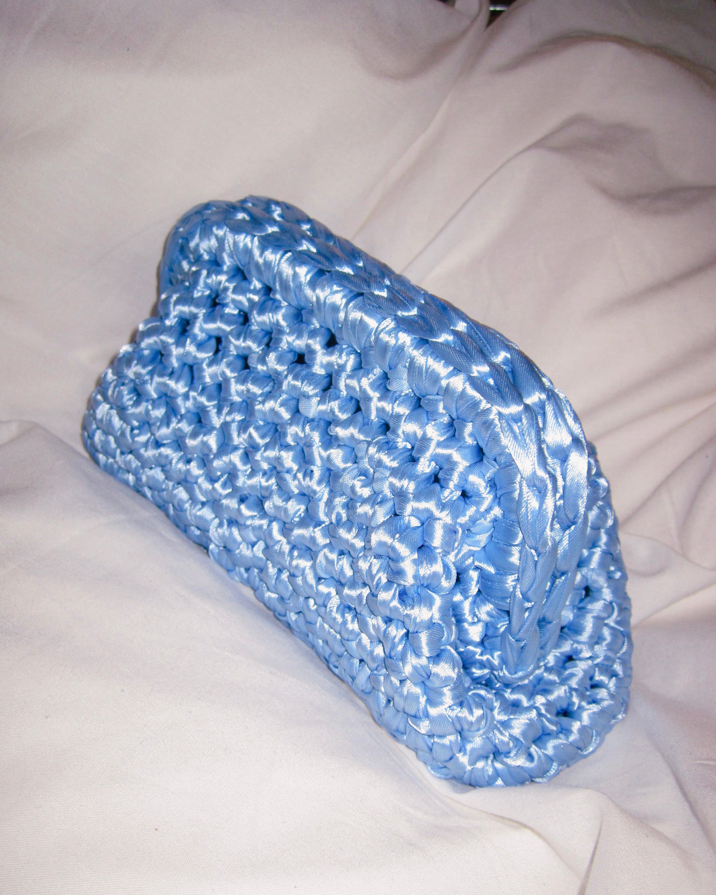 Oyster Clutch