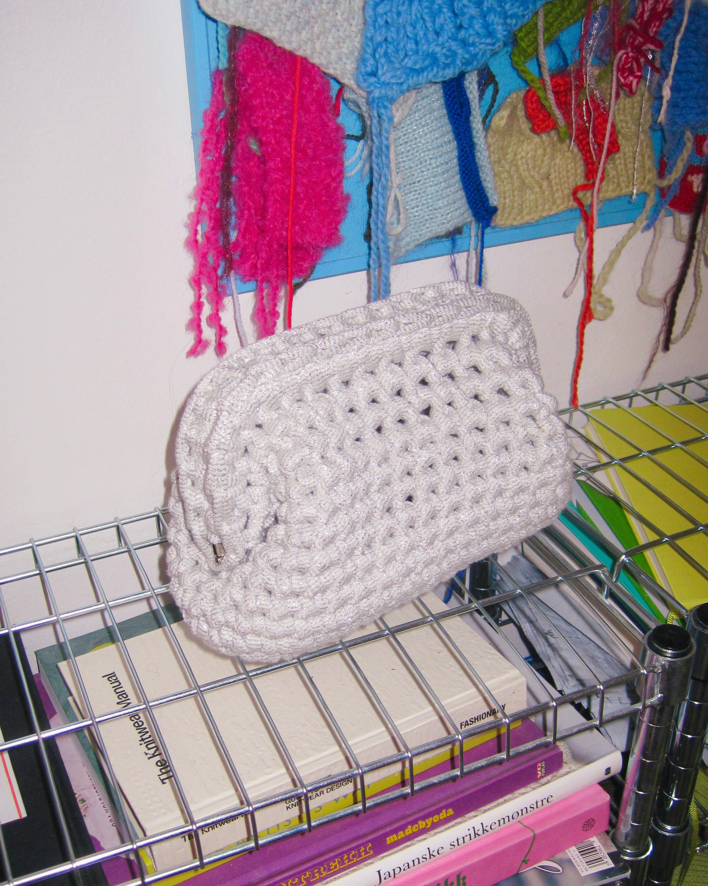 Oyster Clutch